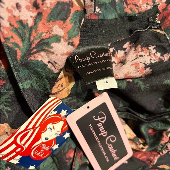 Pinup Couture PUG Amalie Dress In Dark Bella Roses Size 2XL NWT *flaw* - Picture 7 of 10